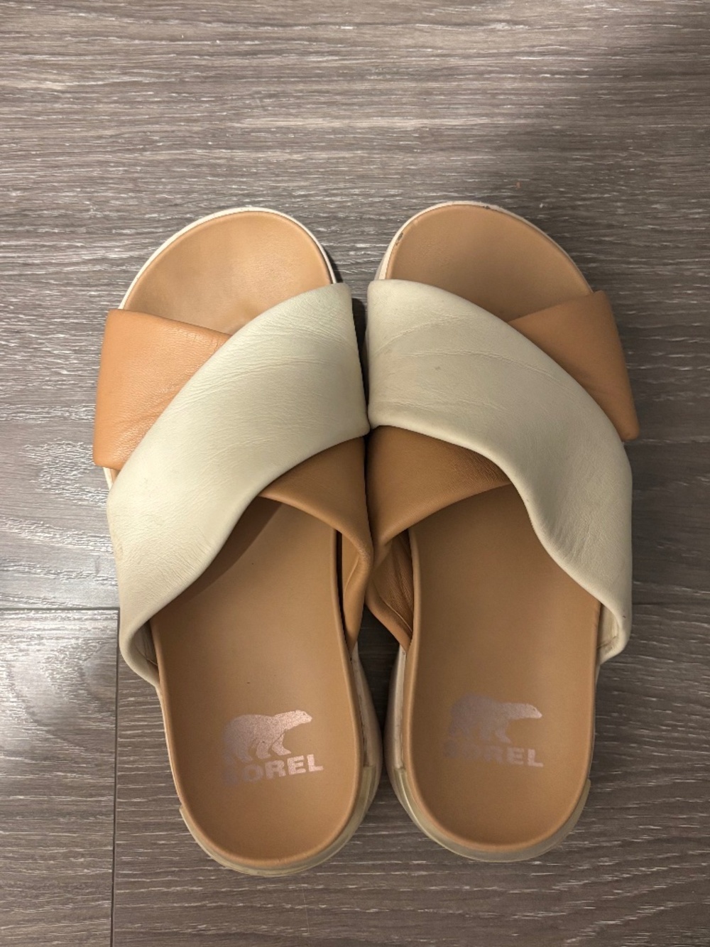 Sorel Women's Cream and Tan Mules